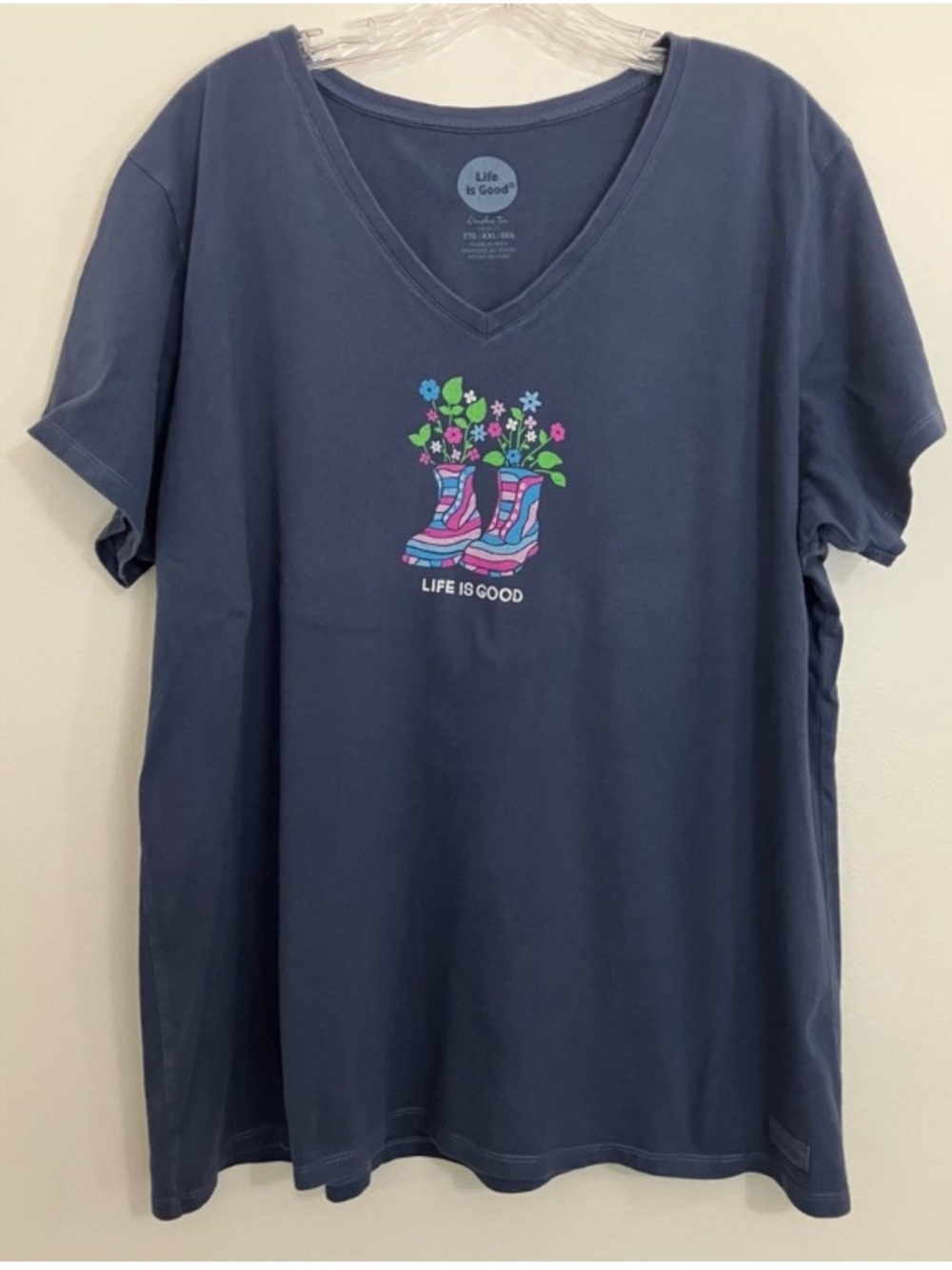 Life Is Good Top Womens XXL Blue Floral Graphic V Neck Short Sleeve Hiking Boots